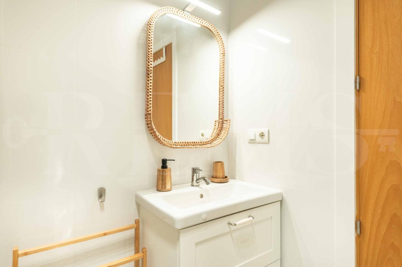 Bright Apartment Near The Historic Center By Rems Malaga Ngoại thất bức ảnh